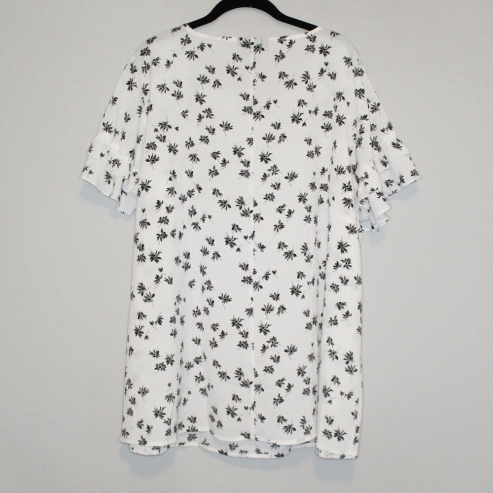 ✨2/$20 Lane Bryant Floral Flutter Short Sleeve Blouse Sheer Top Plus Size 22 - Picture 7 of 9